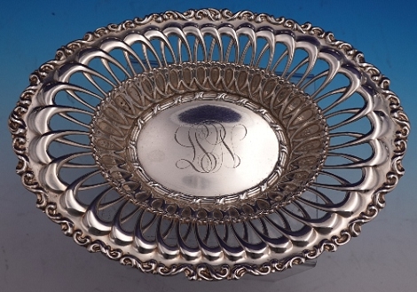 Candy Dish #3810  pierced  4.4oz  8 1/4
